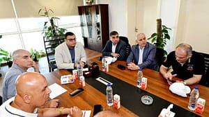 وزير الإسكان يعقد اجتماعاً بمقر جهاز العلمين الجديدة لمتابعة موقف تسليم وتشغيل المشروعات التنموية بالمدينة