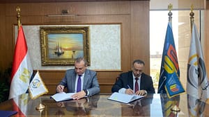 توقيع بروتوكول بين صندوق التنمية الحضرية ومحافظة أسيوط لتعويض سكان  4 عقارات  مهددة بالانهيار