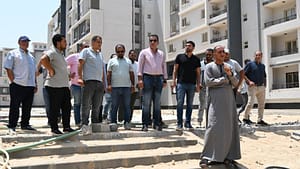 رئيس جهاز العاشر  يتفقد مشروعات الإسكان المتوسط والأخضر ويؤكد الالتزام بالجداول الزمنية