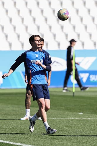 من بيشة إلى شبيطة... السباق ينطلق والهدف «ذهب داكار السعودية» 1 الميلان واليوفي يسخنان شتاء الرياض بقمة نارية