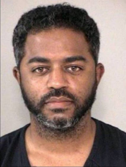 مهاجم نيو أورليانز يقتل 15 شخصاً... ويصيب العشرات في هجوم استلهمه من «داعش» 3 1735818316 123 مهاجم نيو أورليانز يقتل 15 شخصاً ويصيب العشرات في هجوم