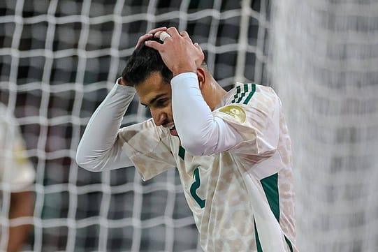 «صقور» رينارد تفشل في التحليق وتودع «كأس الخليج» 3 1735704077 551 صقور رينارد تفشل في التحليق وتودع كأس الخليج