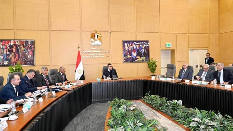 «الشربينى» يتابع موقف عددٍ من المشروعات التى تنفذها شركة المقاولون العرب بعدد من المدن الجديدة والمحافظات