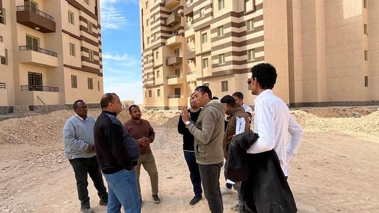 وزير الإسكان: جارٍ الانتهاء من تنفيذ وحدات “سكن لكل المصريين” ونادٍ رياضي بمساحة 15 فدانا بقنا الجديدة