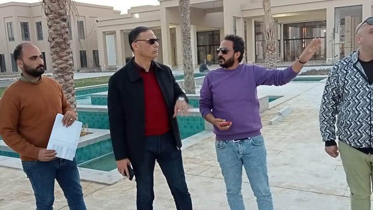 رئيس جهاز الساحل الشمالي يتابع الأعمال الجارية بقرية “ألماظة باى”السياحية