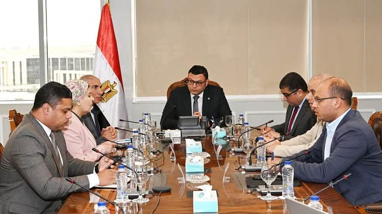 شاملة خدمات عقارية وتراخيص بناء .. «الشربينى» يتابع موقف خدمات البوابة الإلكترونية لهيئة المجتمعات العمرانية الجديدة 82292 2PtoWJ