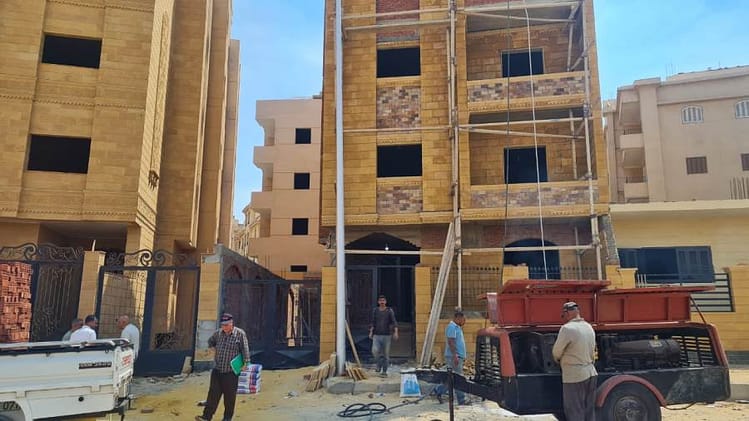 جهاز مدينة الشروق ينفذ حملة إزالة مكبرة لإعادة الانضباط وتعزيز المظهر الحضاري 83929 42JC2I