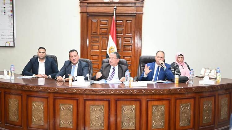 طرح وحدات ومحال تجارية بمقابل الانتفاع بحدائق أكتوبر..وتخصيص أخرى بالعبور الجديدة والعاشر