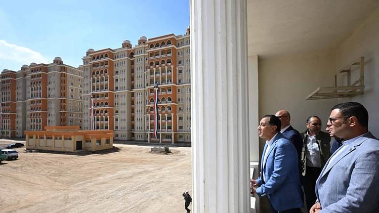 رئيس الوزراء: تنفيذ 500 ألف وحدة سكنية بعواصم المحافظات