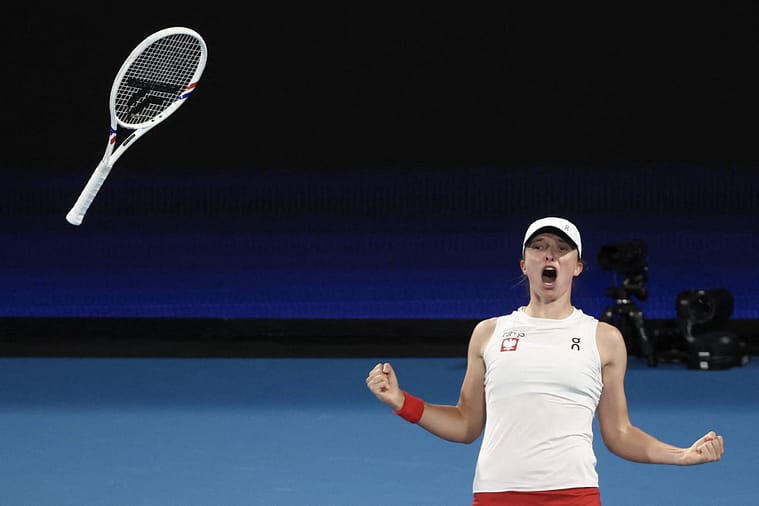 شفيونتيك تقود بولندا إلى نصف النهائي لمواجهة كازاخستان 1 شفيونتيك تقود بولندا إلى نصف النهائي لمواجهة كازاخستان