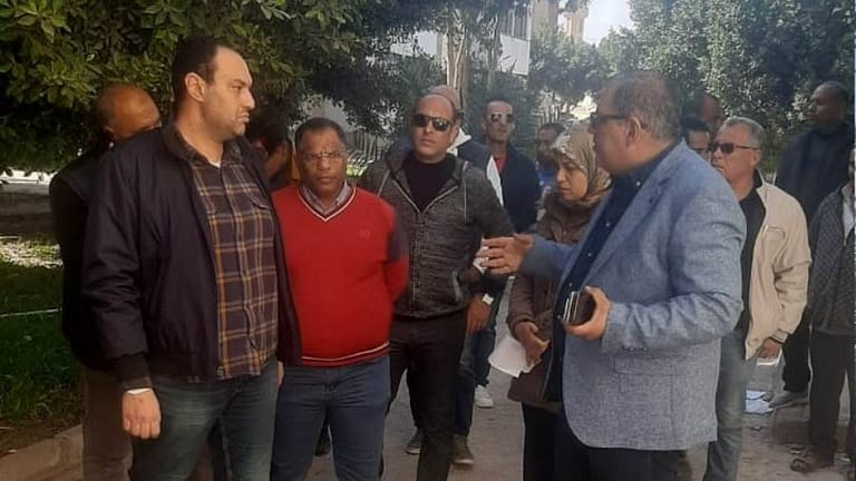 رئيس جهاز الشروق يراجع موقف الزراعة والنظافة في الأحياء السكنية
