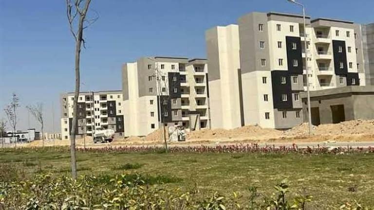 وزير الإسكان يتابع تنفيذ مشروع «ديارنا» بمدينة برج العرب الجديدة