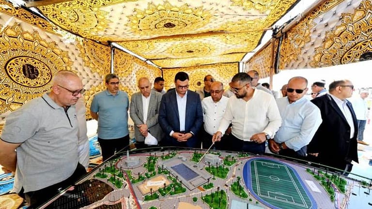 وزير الإسكان يتفقد وحدات «سكن لكل المصريين»  ومحطة مياه بمدينة أكتوبر الجديدة