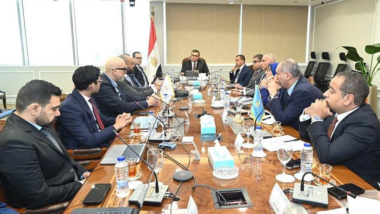 «الشربيني» يتابع تدشين منصتين لتنظيم السوق العقارية وتصدير العقار المصري