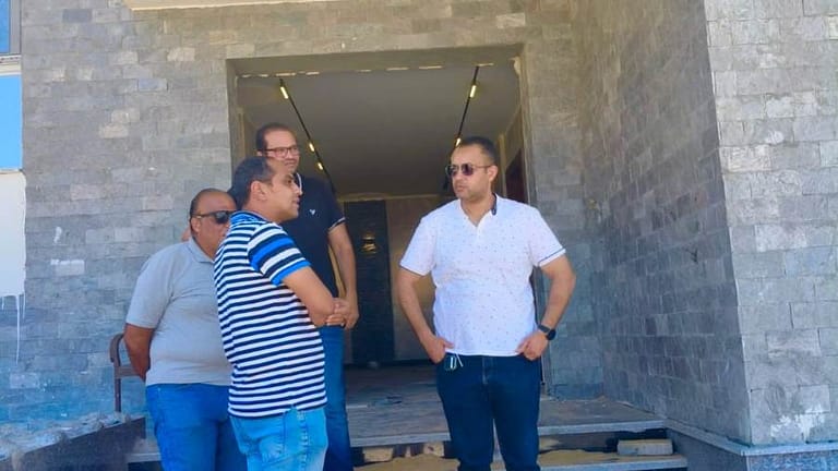 917 وحدة على 179 فدانًا.. رئيس جهاز القرى السياحية يتابع نسب تنفيذ مشروع  «مارينا 8»